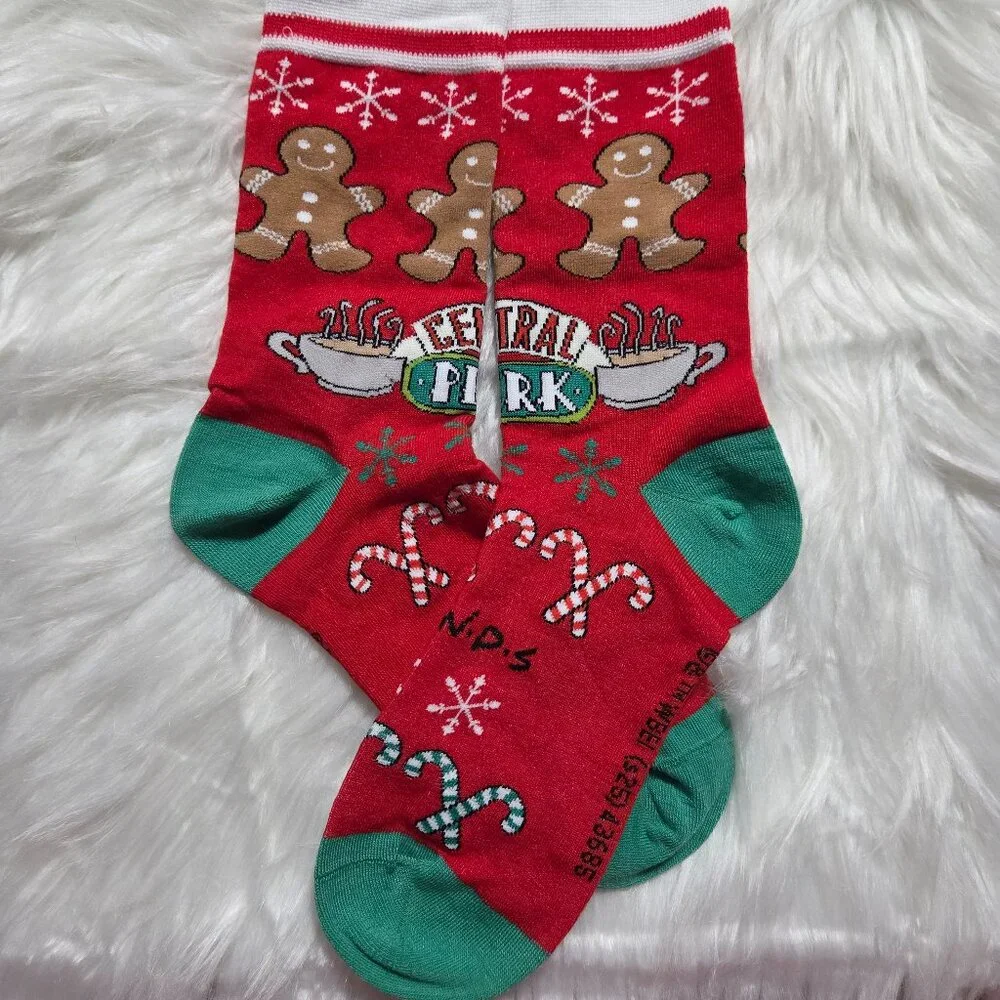 FRIENDS Central Perk Holiday Crew Socks